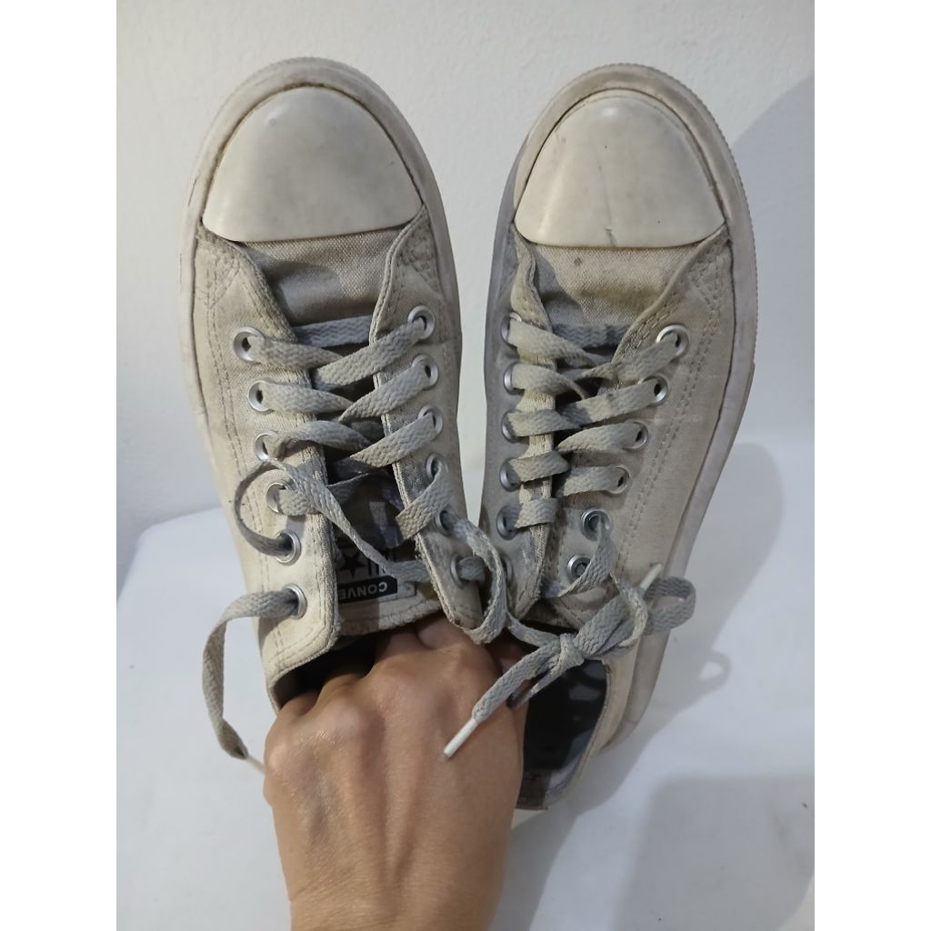 Preloved sepatu sneakers wanita