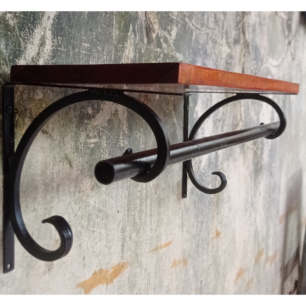 Rak Dinding Vintage Minimalis - Gantungan baju dan lainnya