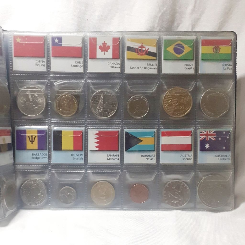 72 koin kuno luar negeri berikut album plus lebel negaranya