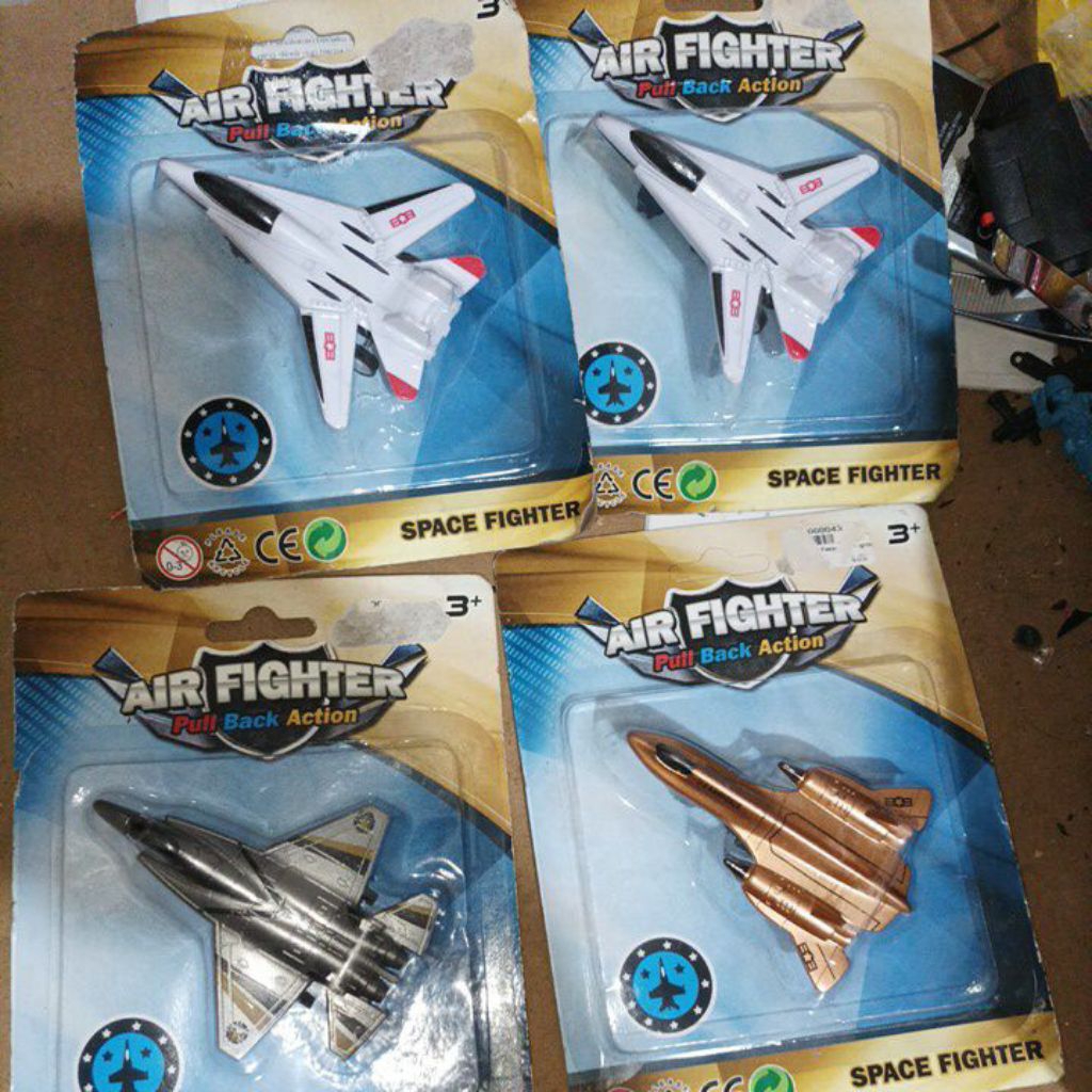 diecast Pesawat Tempur murah dapet 4