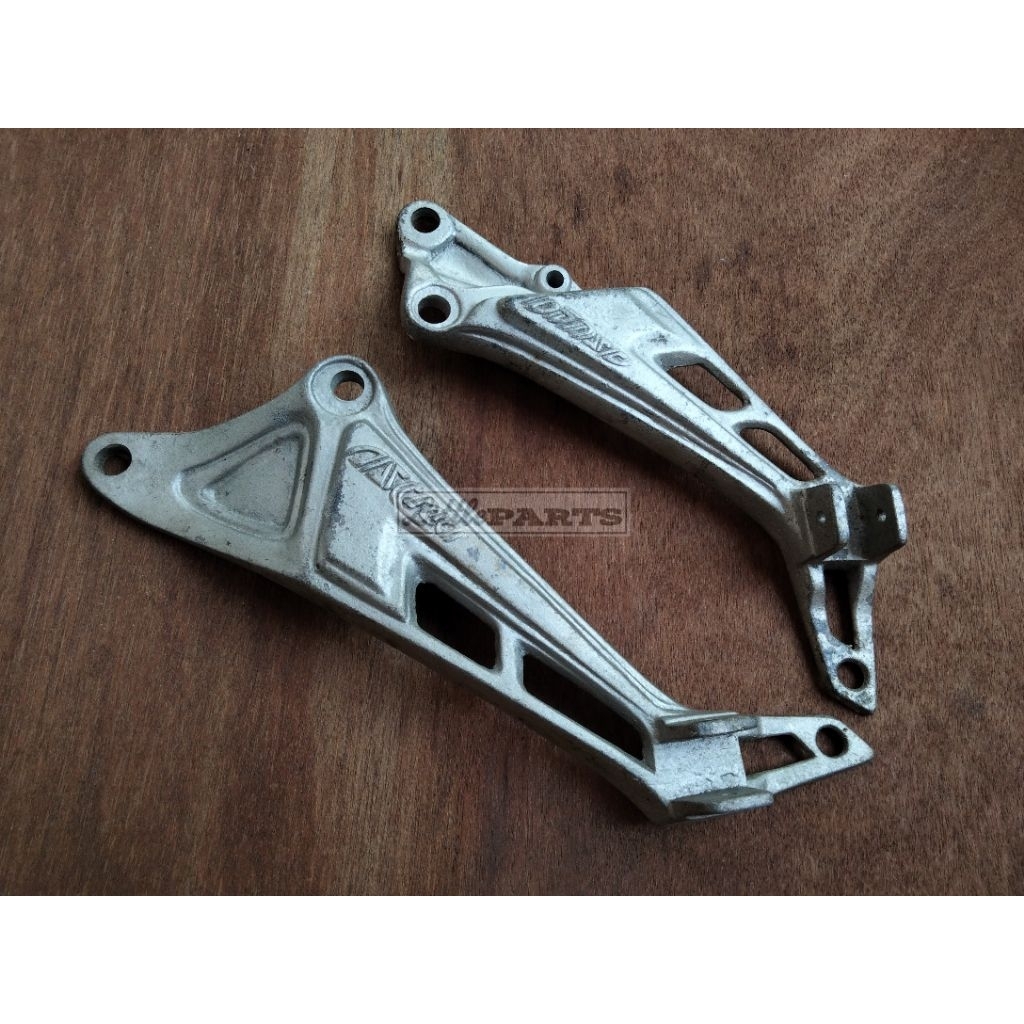 Bracket dudukan step foot step belakang honda astrea grand impressa legenda variasi jadul