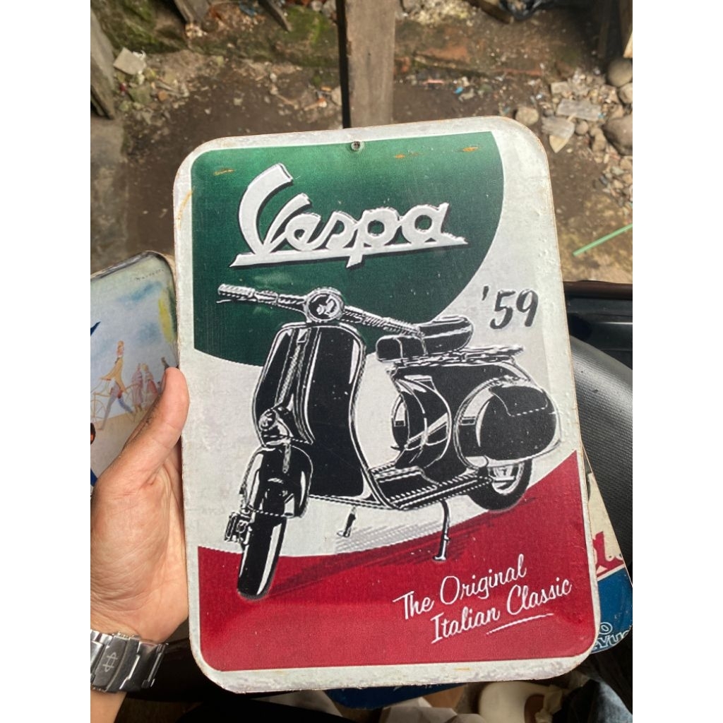 poster vespa lawas ori