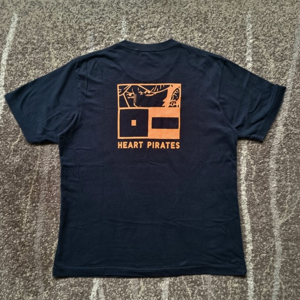 Kaos Uniqlo x One Piece
