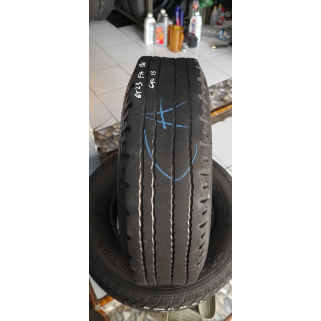 Ban  bekas garitan Gajah Tunggal 640-13 R13 8PR GT Super 88  tahun pembuatan 2023 FA