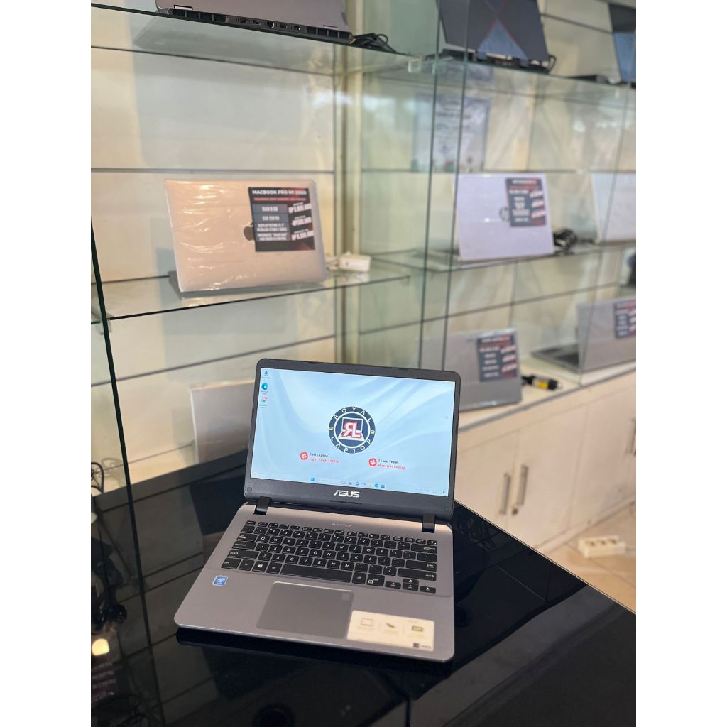 LAPTOP SECOND ASUS A407M INTEL CELERON N4000 RAM 4 GB SSD 256 GB INTEL UHD GRAPHICS 600 DISPLAY 14" 