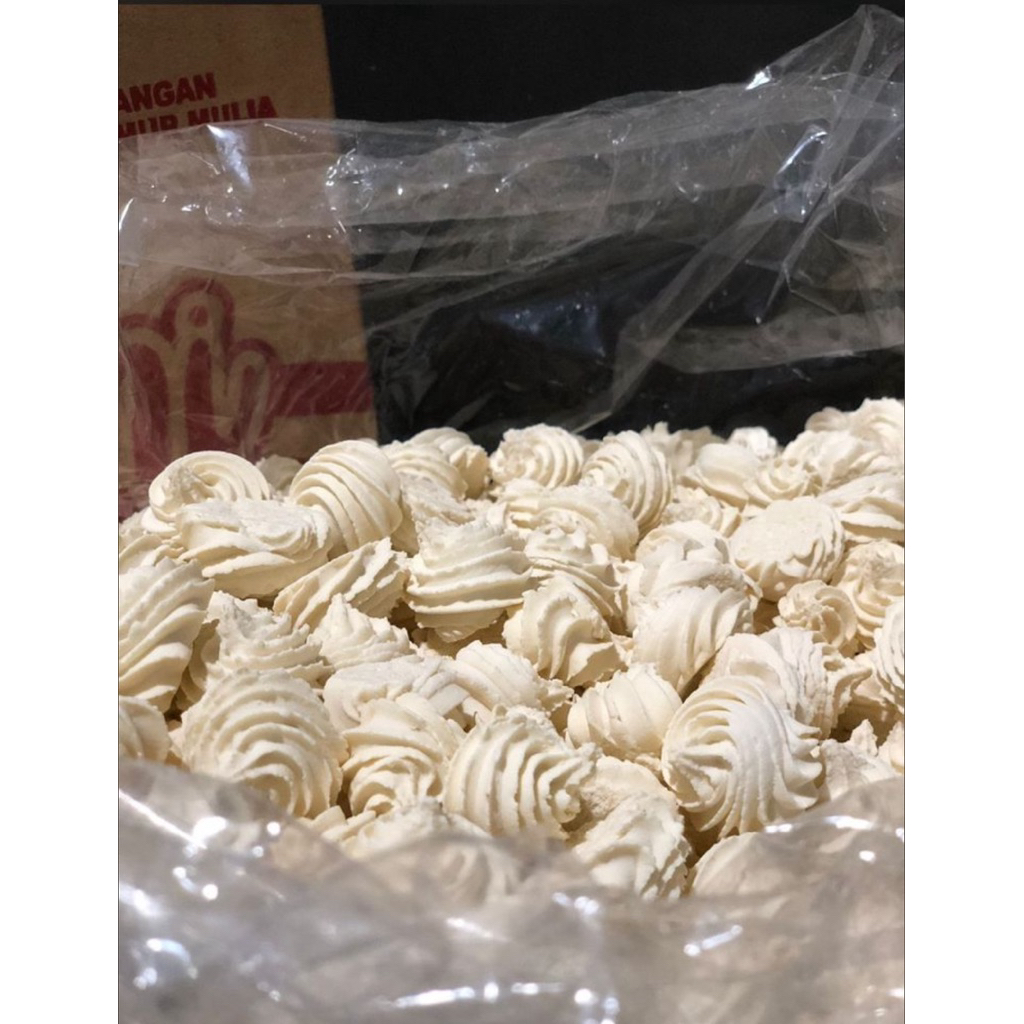 1KG Kue sagu enak / Kue sagu keju lembut TERMURAH PENGIRIMAN INSTAN