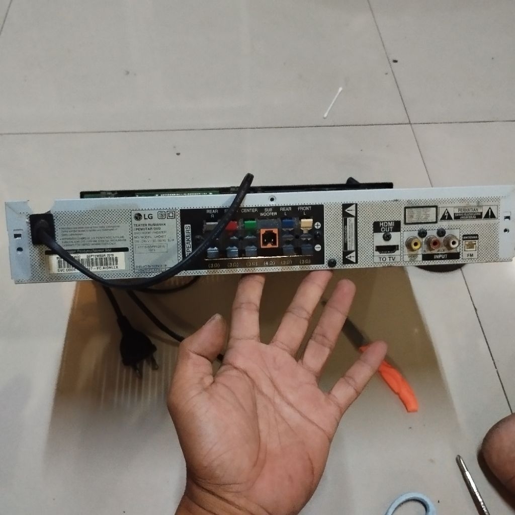 mesin processor ,ampli dan optic dvd home theater lg Lhd427