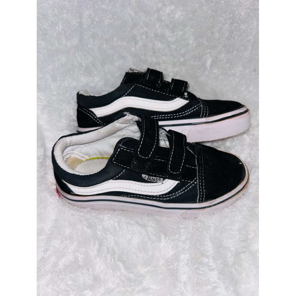 Preloved sepatu anak vans