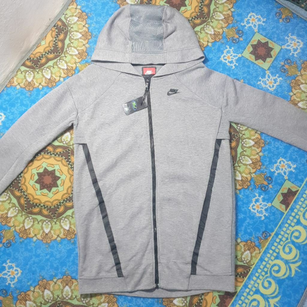 Nike Tech Fleece Hoodie
