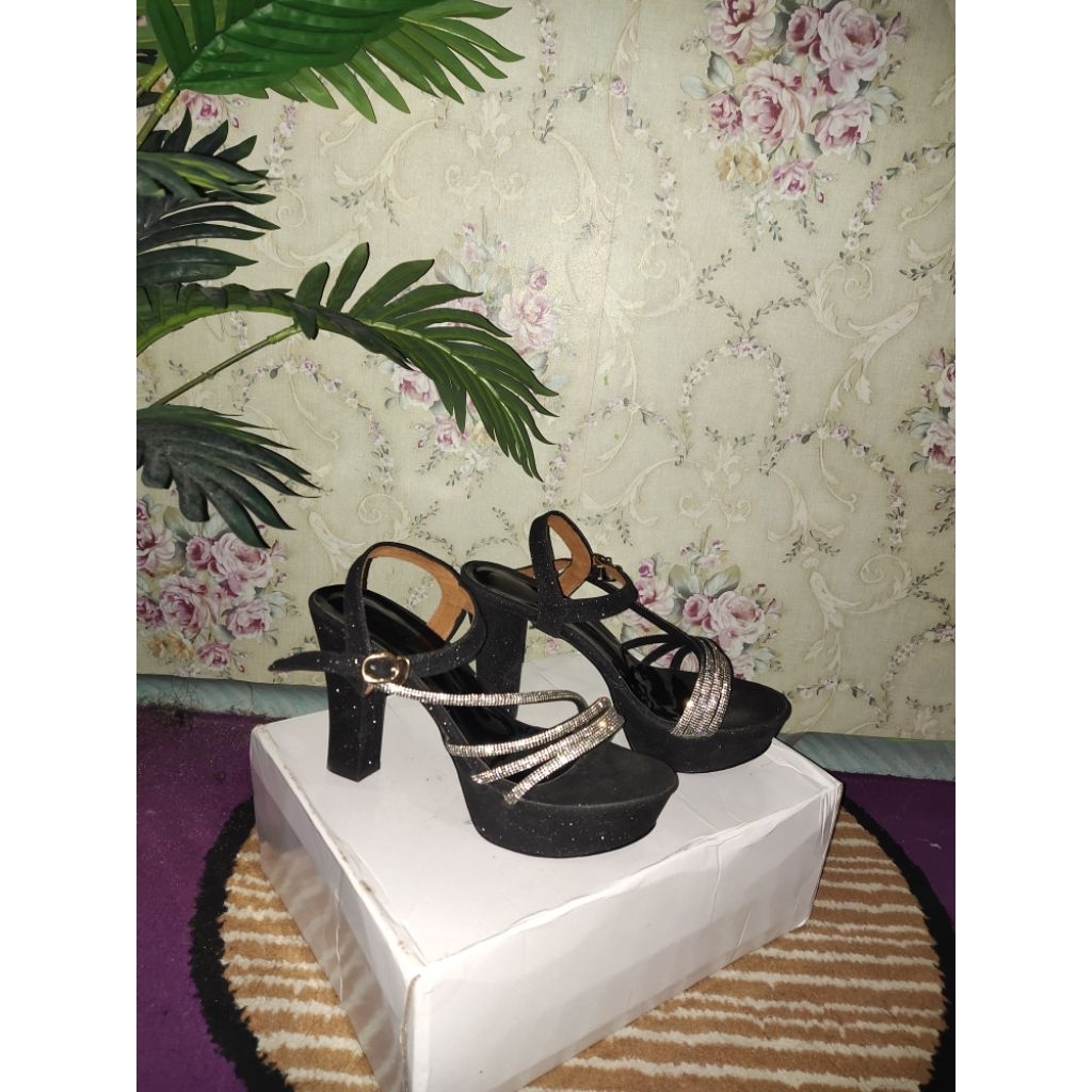 heels glitter wanita