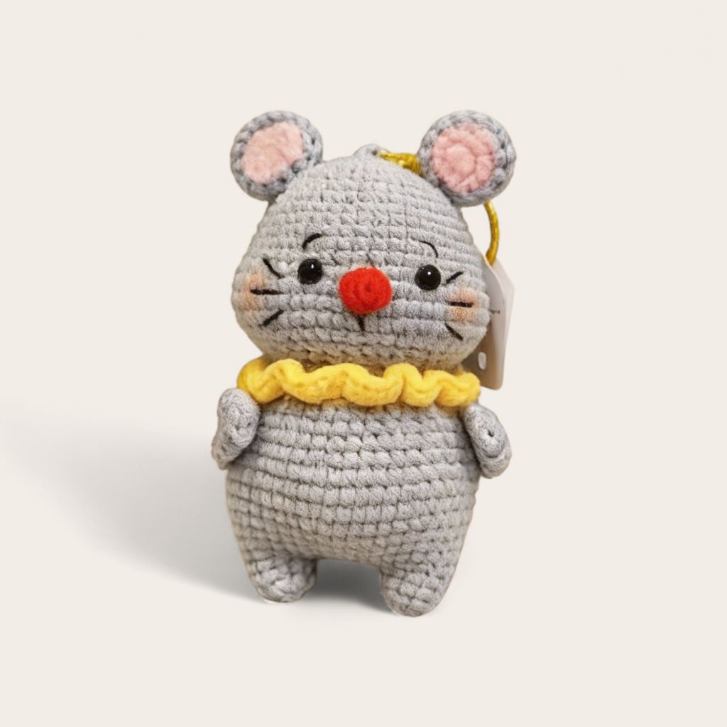 Gantungan Kunci Boneka Tikus Rajut Amigurumi Mouse Keychain Crochet