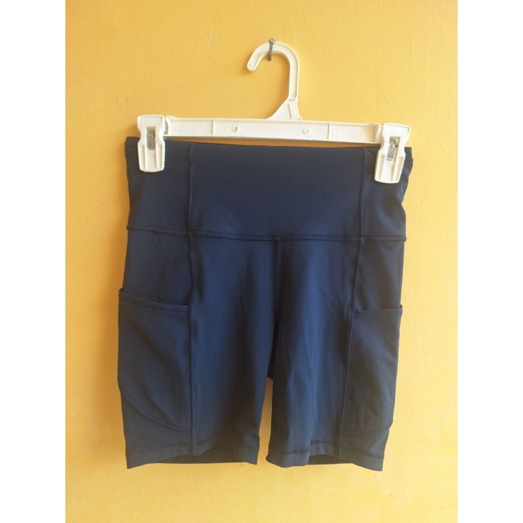 Lululemon short wanita nomer 4