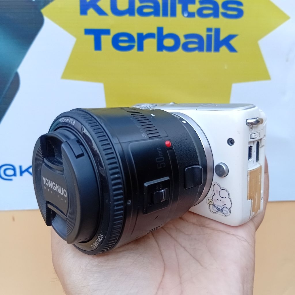 Mirrorless Canon M10