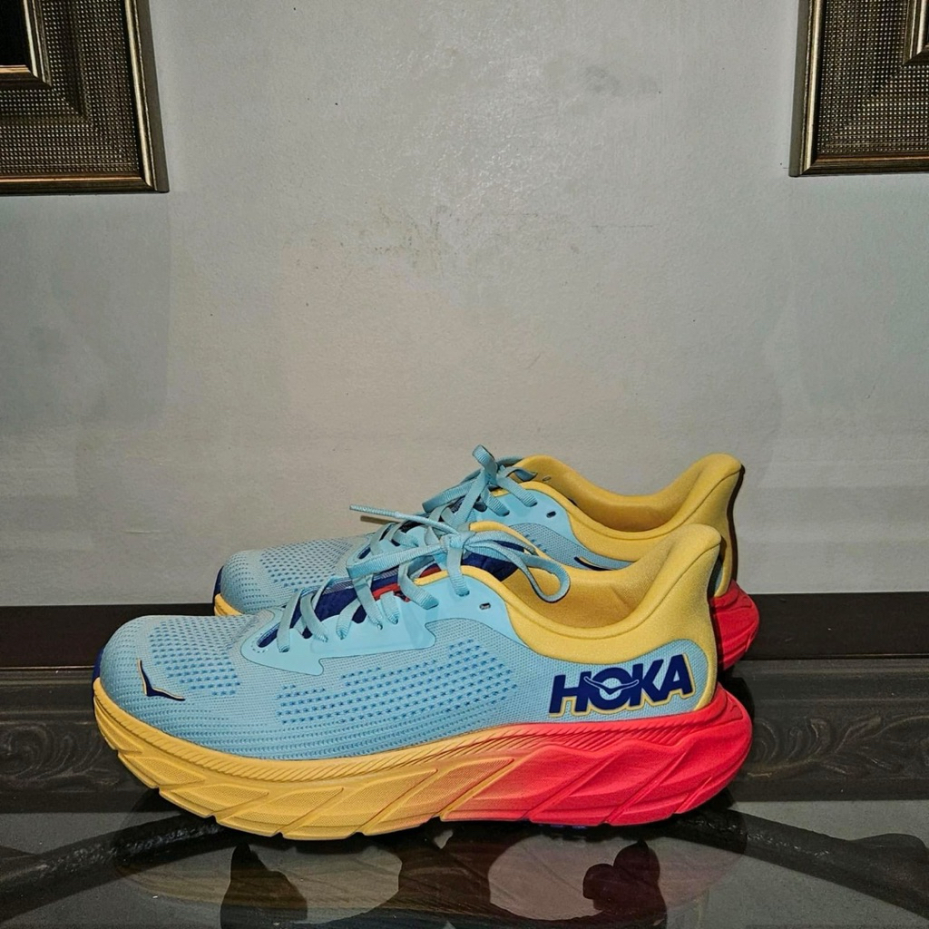 HOKA Arahi 7