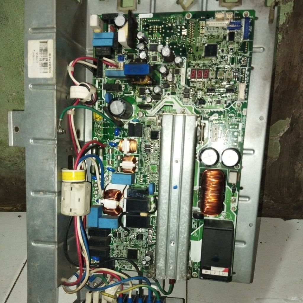 PCB modul outdoor AC Daikin super inverter model RZF100CYM4