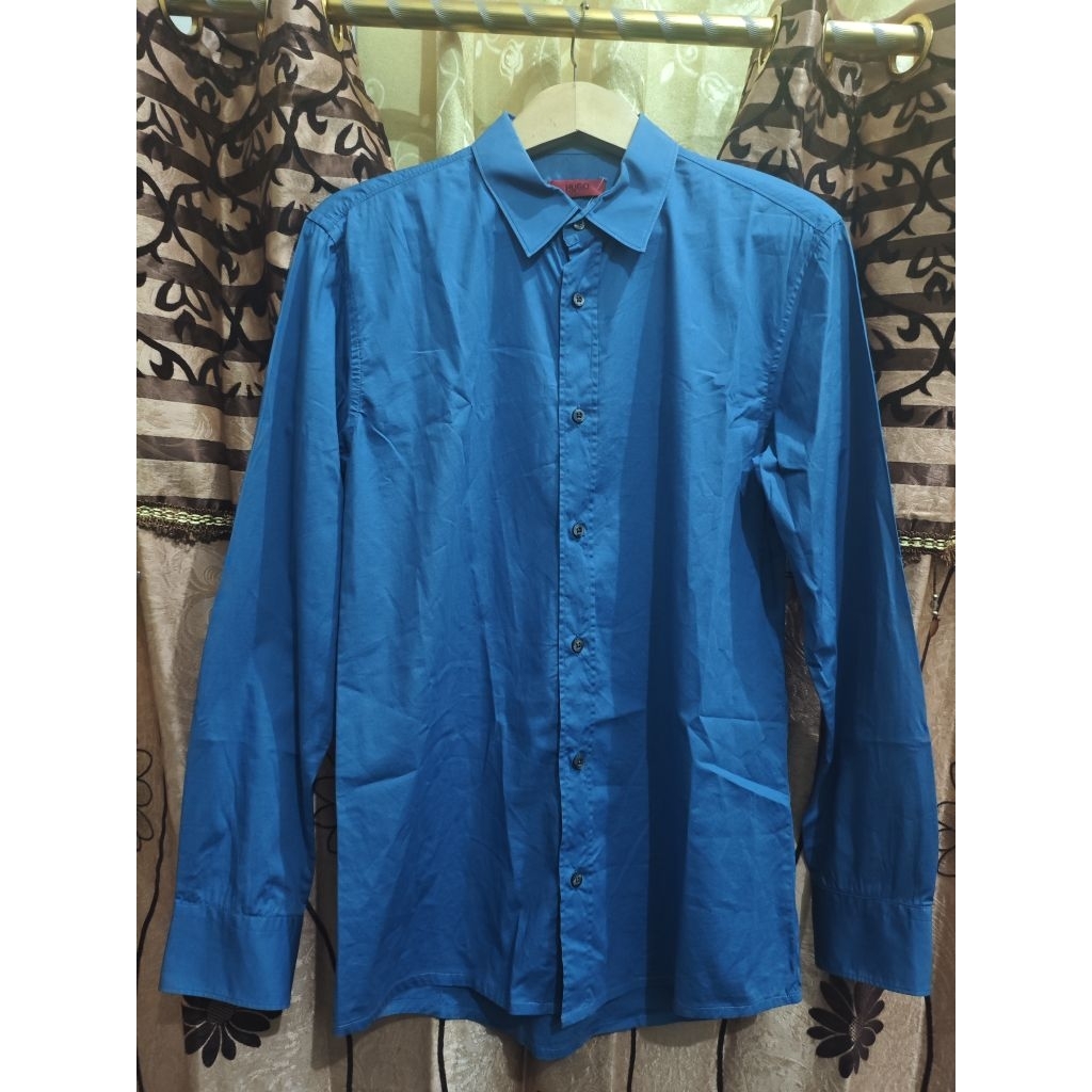Hugo Boss kemeja L50xP70