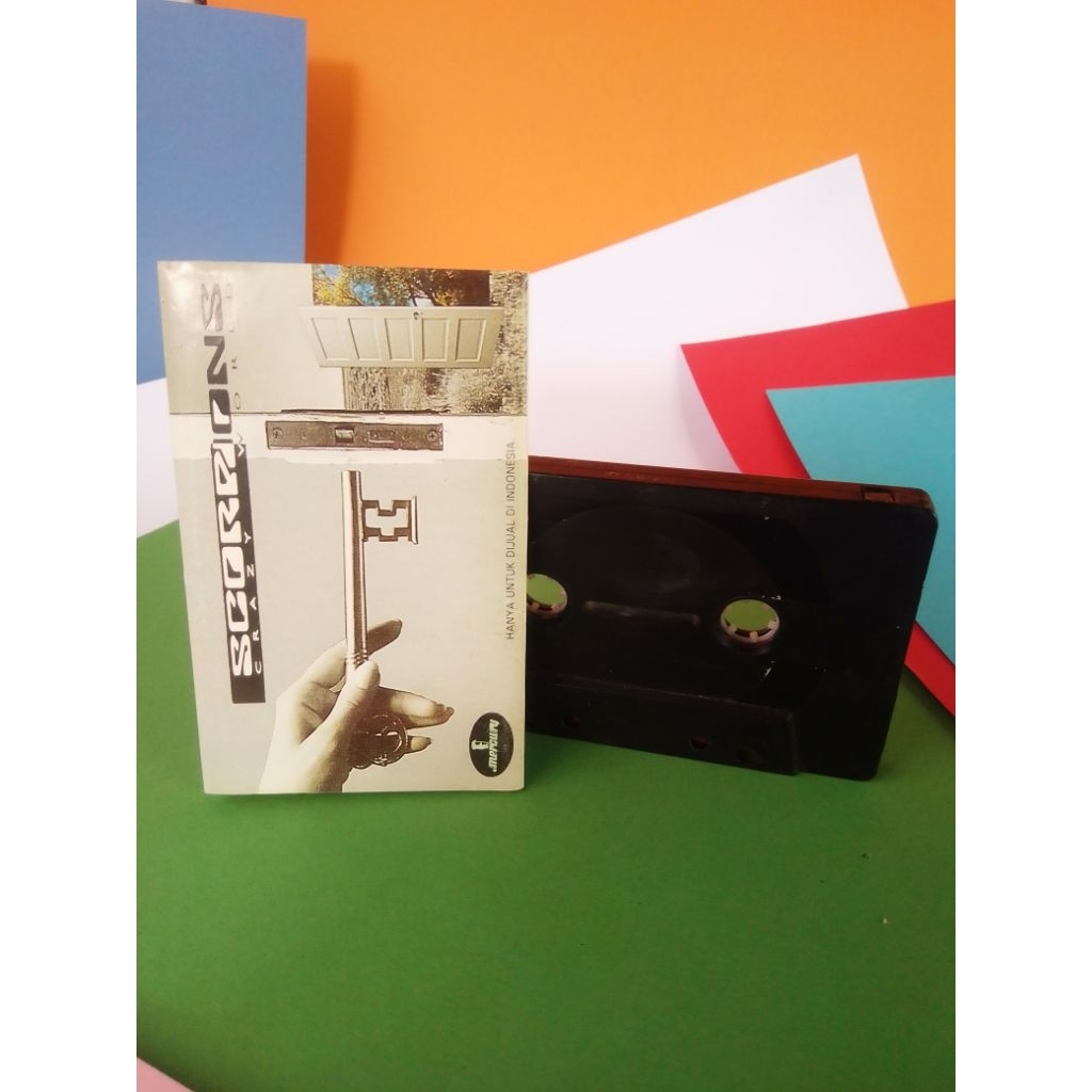 kaset Scorpions - Crazy World