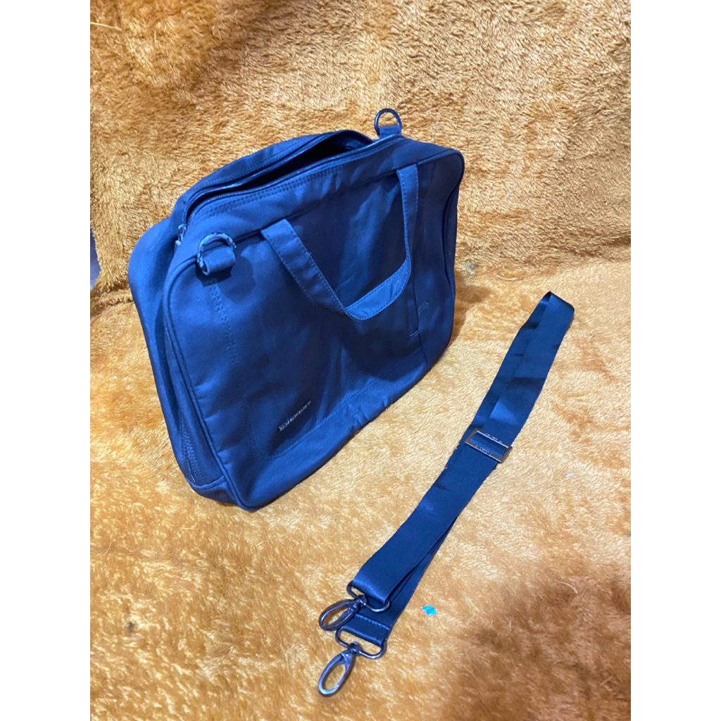 PL Tas Laptop EXPORT Hitam Mulus Uk 36x27x9cm