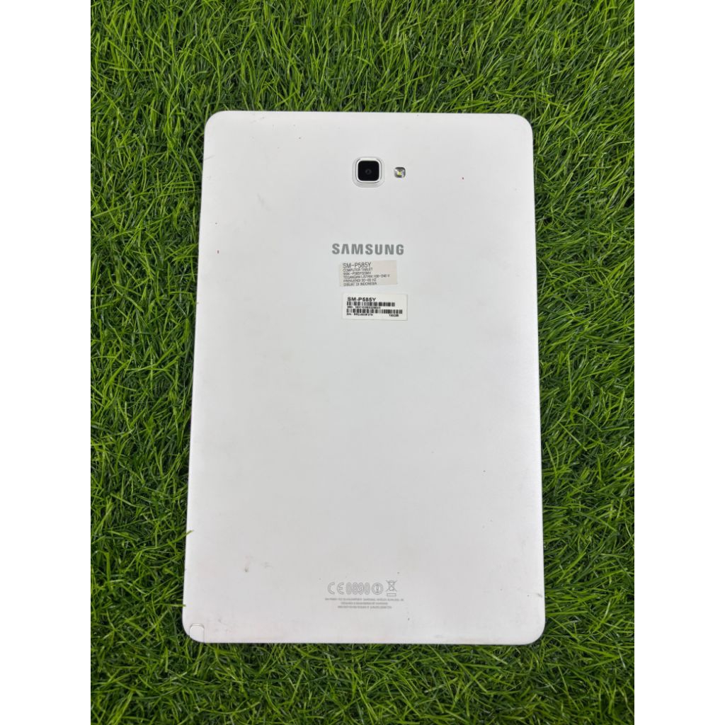 Samsung galaxy Tab A with s-pen 10,1” inch 3/16gbWifi - cellular 4GBaterai badak 7700 mAh
Unit + cha