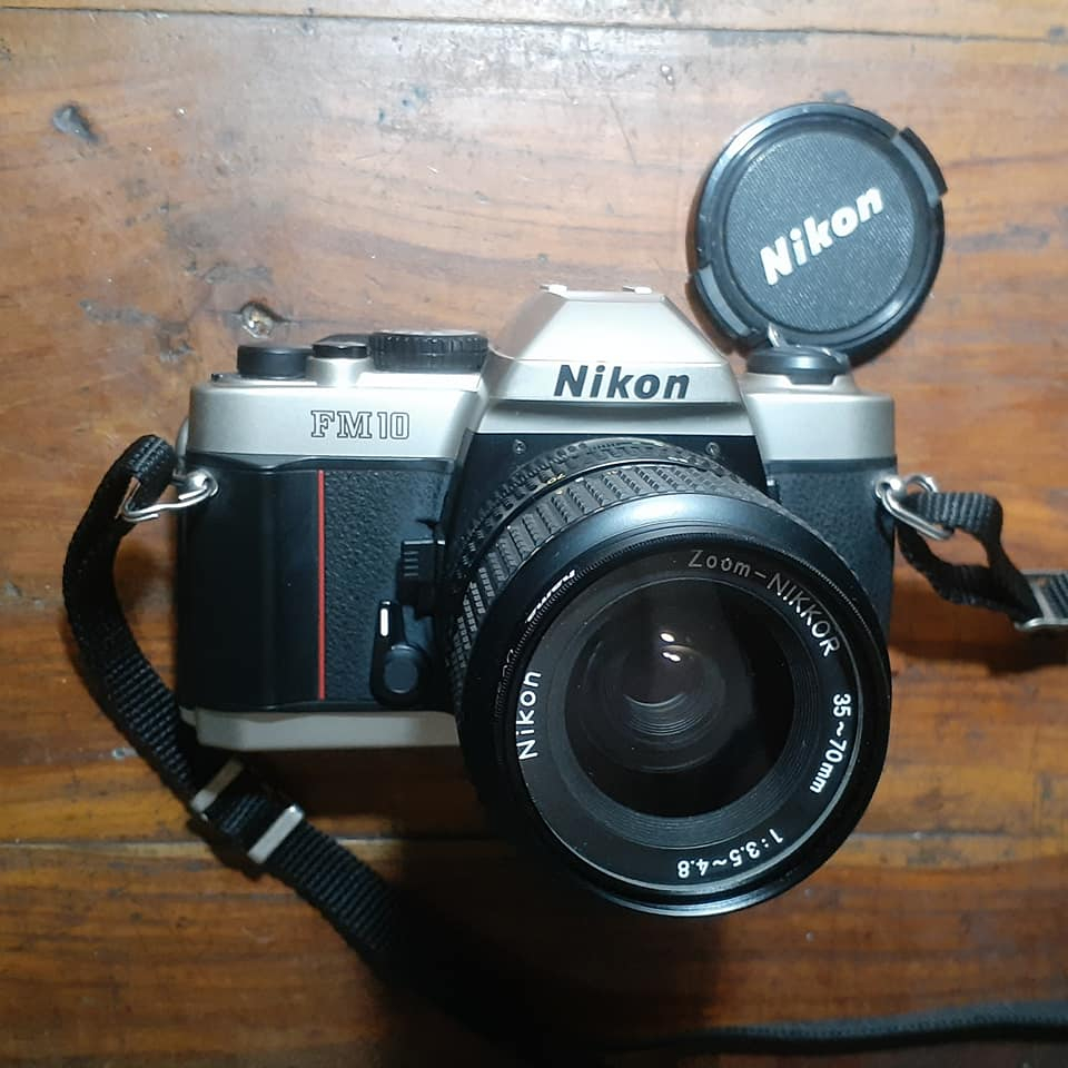 Kamera Analog Nikon FM10 kit Zoom Nikkor 35-70mm f3.5-4.8 ais