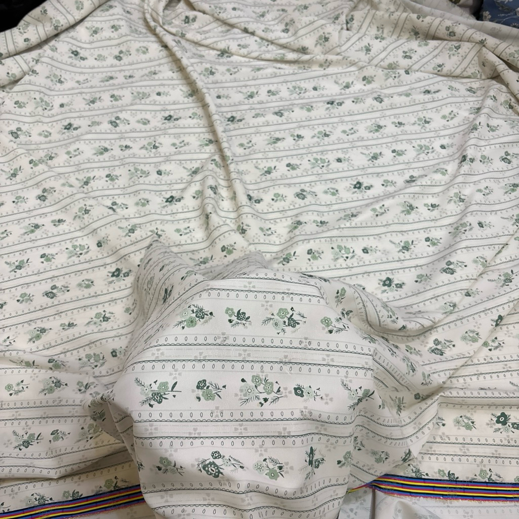 Kain Satin Silk Motif Bunga Sage Line - Bahan Silk Premium Mewah & Glowing - Meteran Untuk Gamis, Dr