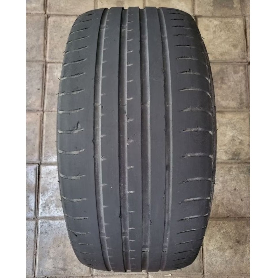 Ban 19 Inch Accelera 215/35 R19 Second 1pc
