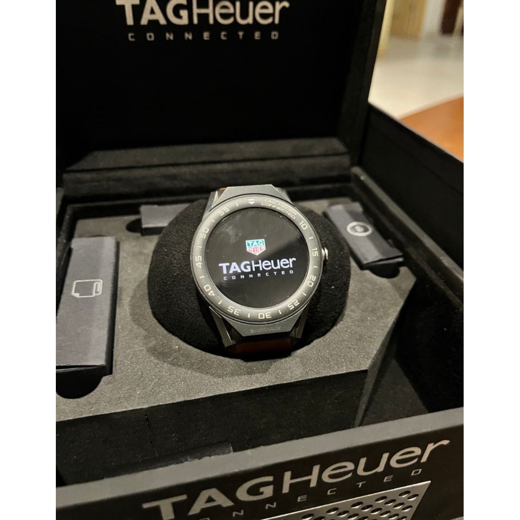 Tag Heuer Connected Modular 45 E2 Brown Leather Strap