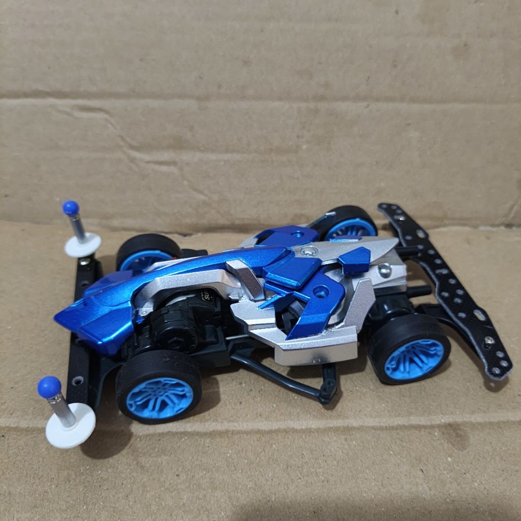 tamiya mach frame (blue-silver)