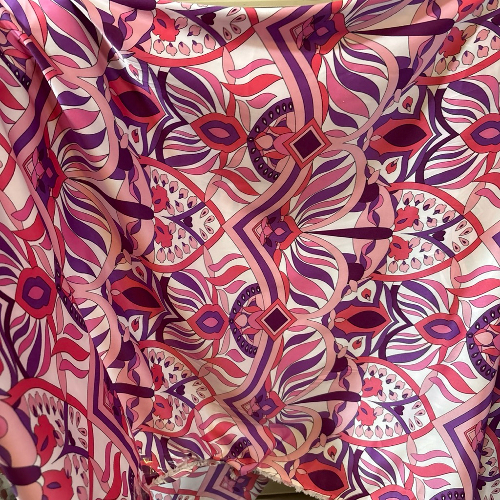 Kain Satin Silk Motif Ornamen Mandala Purple Pink - Bahan Silk Premium Mewah & Glowing - Meteran Unt