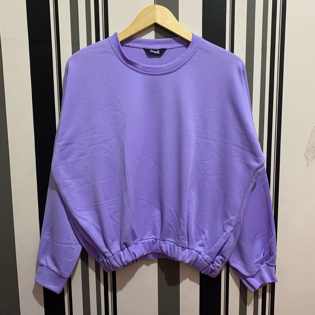 BLOUSE ATASAN POLOS UNGU LILAC SEMI CROP TOP LENGAN PANJANG WANITA KOREAN STYLE LOOK KEKINIAN