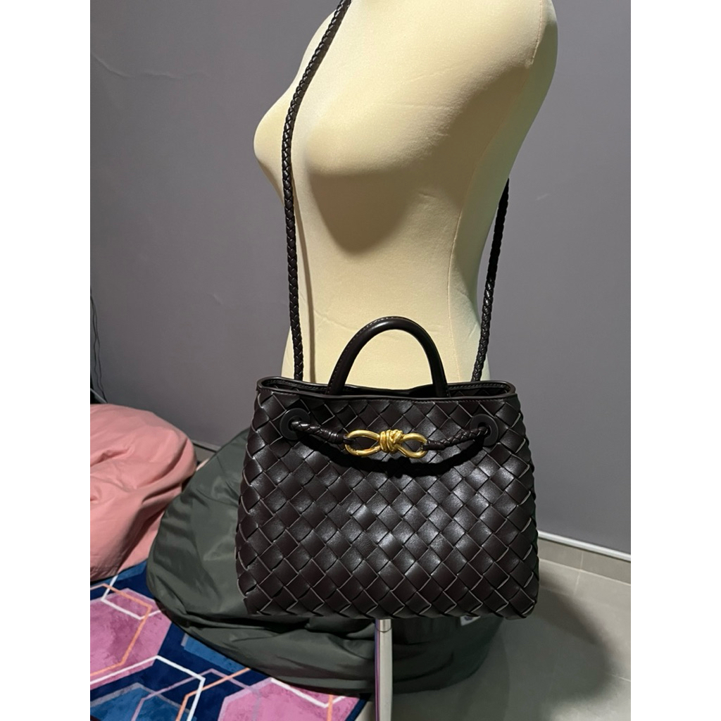 TAS KULIT ASLI ANYAMAN