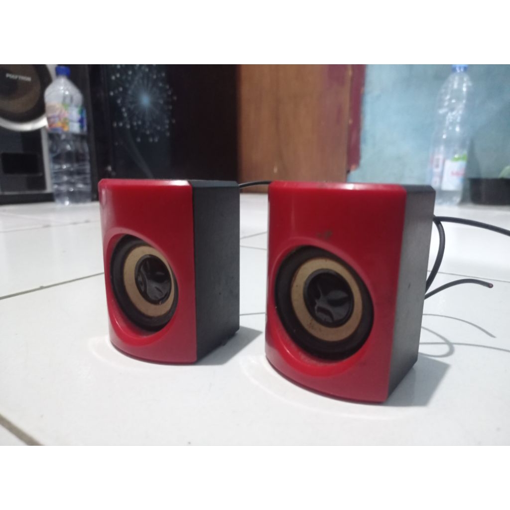 Speaker pasif, satelit 2 inch sepasang.