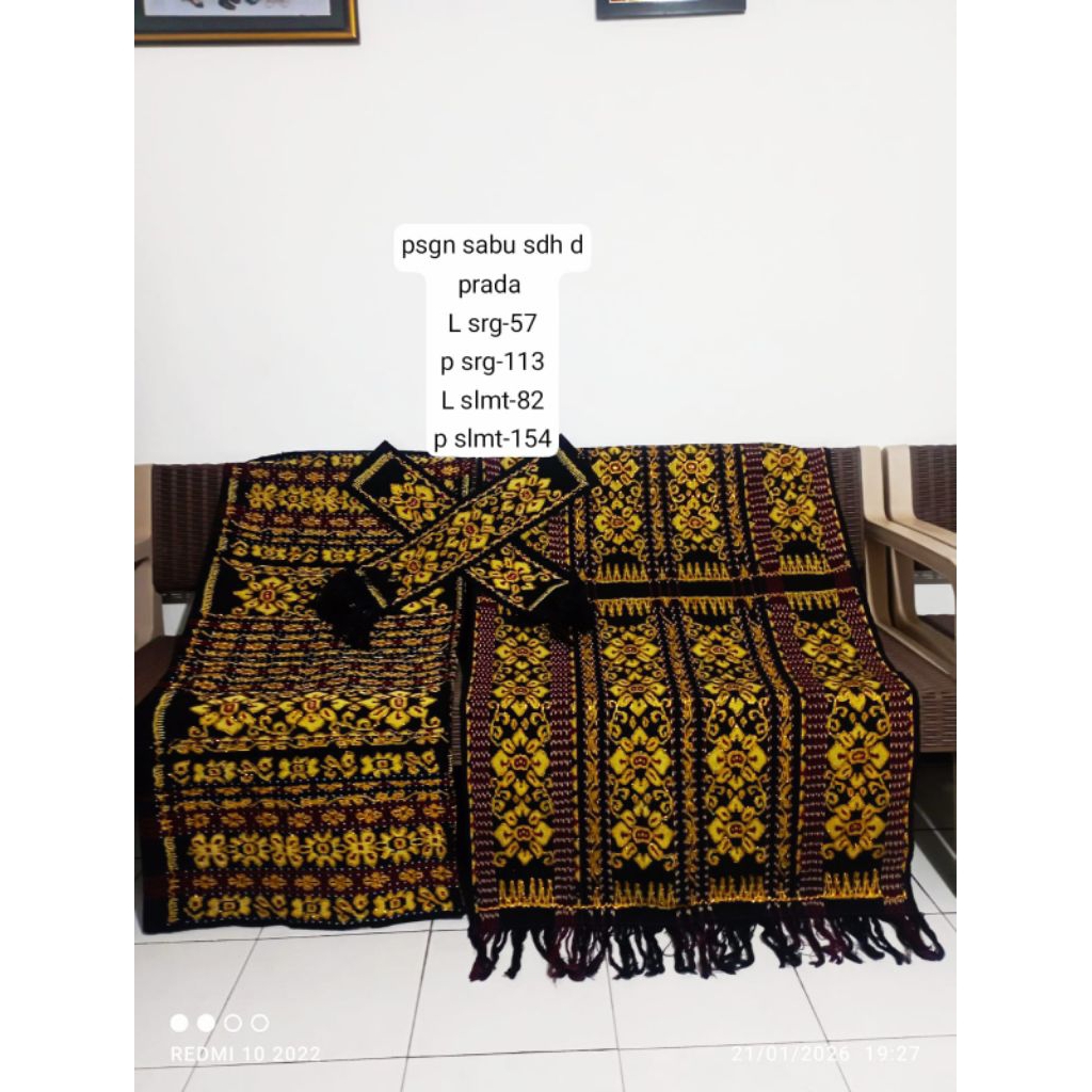 Sarung Prada sabu tenun ikat NTT