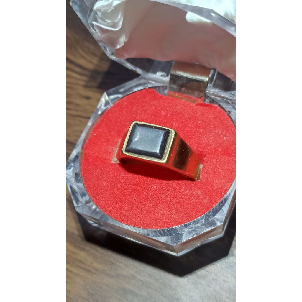 Batu Badar Besi Kursani