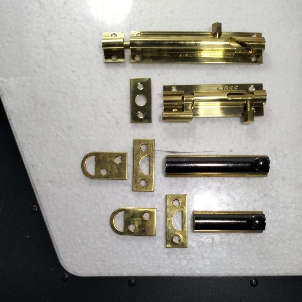 Grendel lemari HK gold