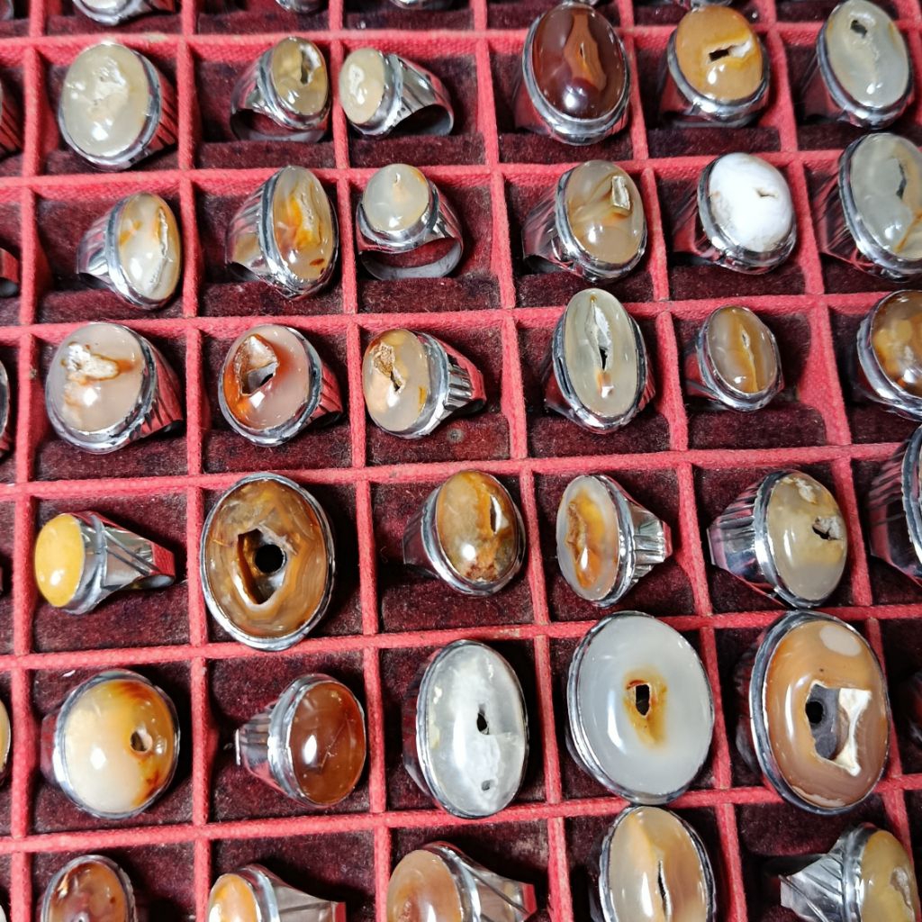 CINCIN BATU COMBONG KINASIH/SULAIMAN LAWASAN KHUSUS LIVE