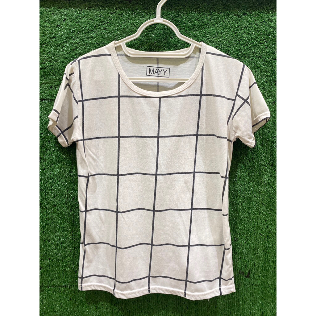 Kaos Wanita Kotak-Kotak