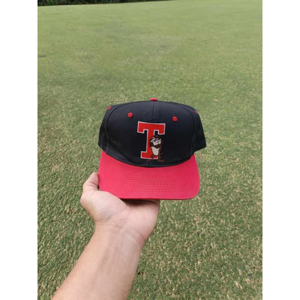 Vintage Hat / Topi Vintage 90s Tasmania 1992