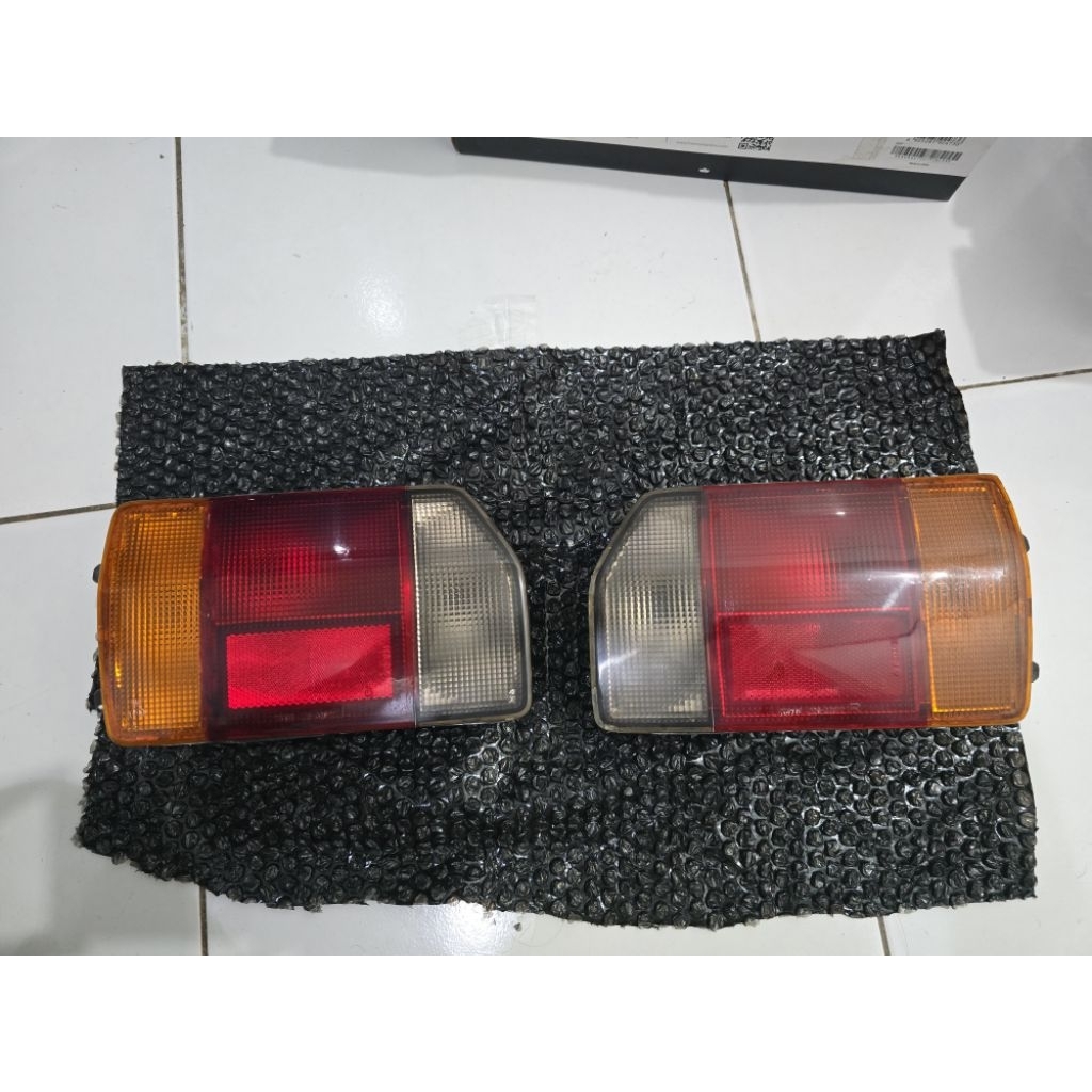 Stoplamp Lampu Belakang Karimun Kotak