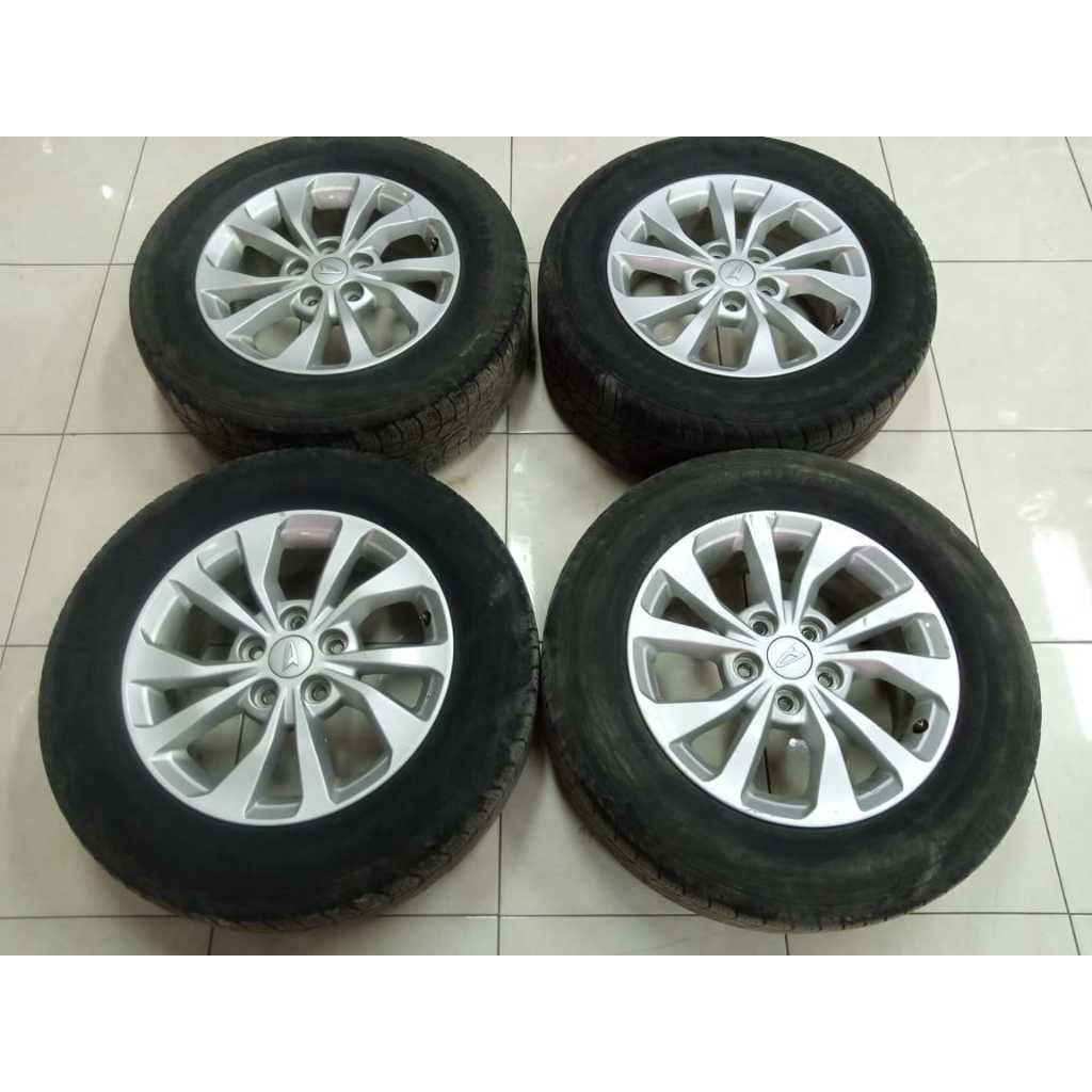 STD TERIOS R16X6,5 5X114 ET50SLV + BAN DLP 215 65 R16