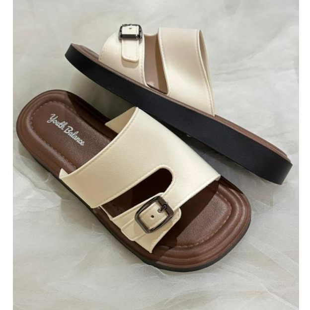 YOUTH BALANCE Sandal Jelly Selop Wanita Karet Anti Slip Simpel Elegan