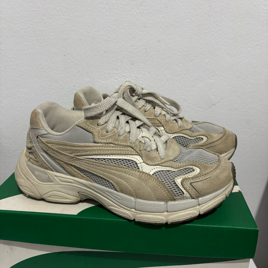 Sepatu Puma Teveris Nitro - Size 39 (preloved)