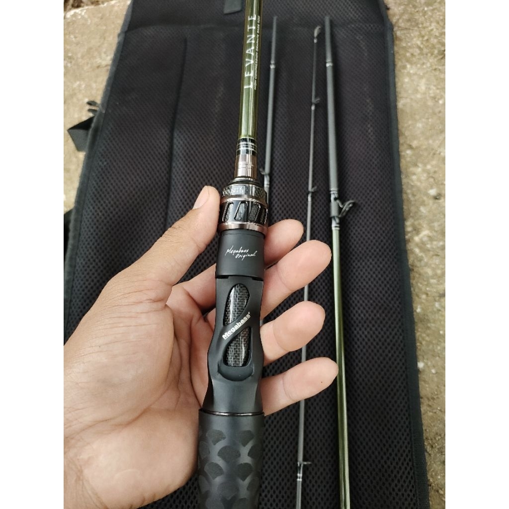 TRAVEL ROD MEGABASS LEVANTE