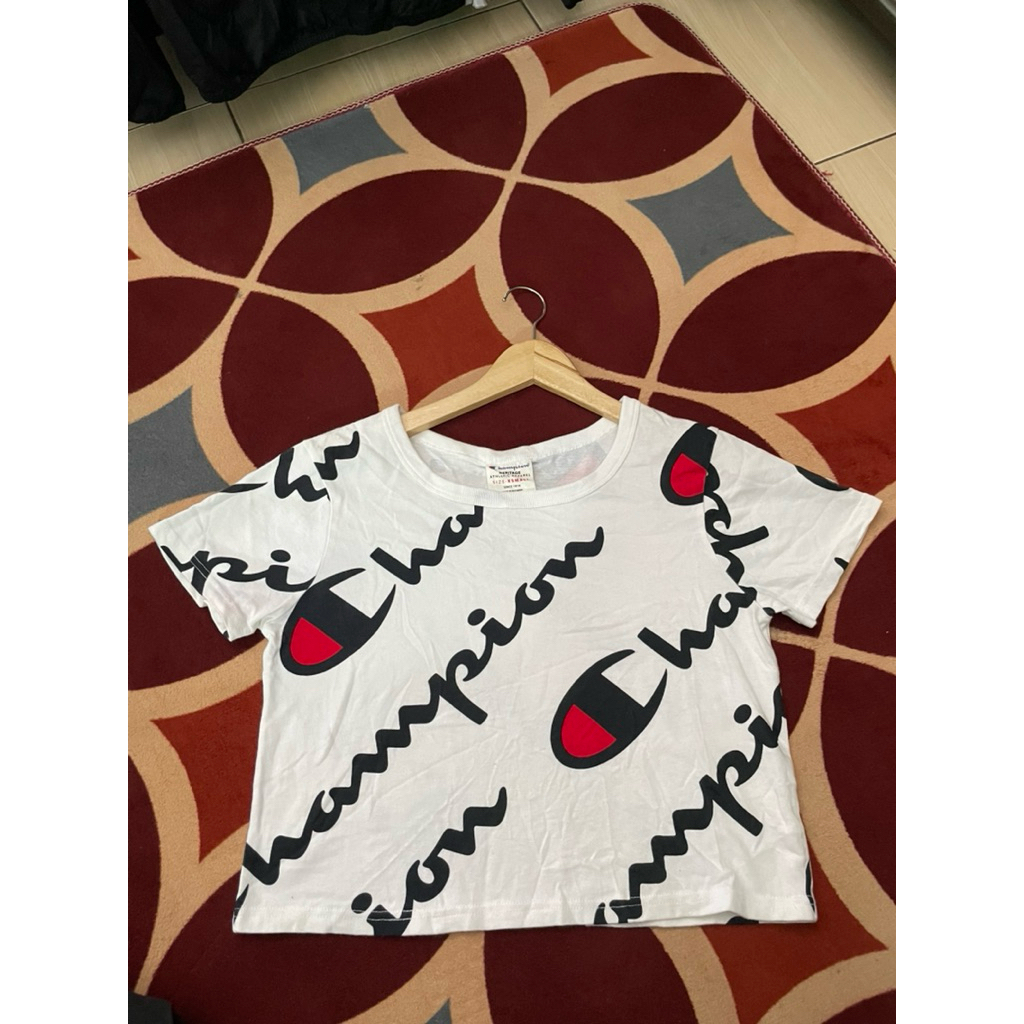 Kaos champion crop tee