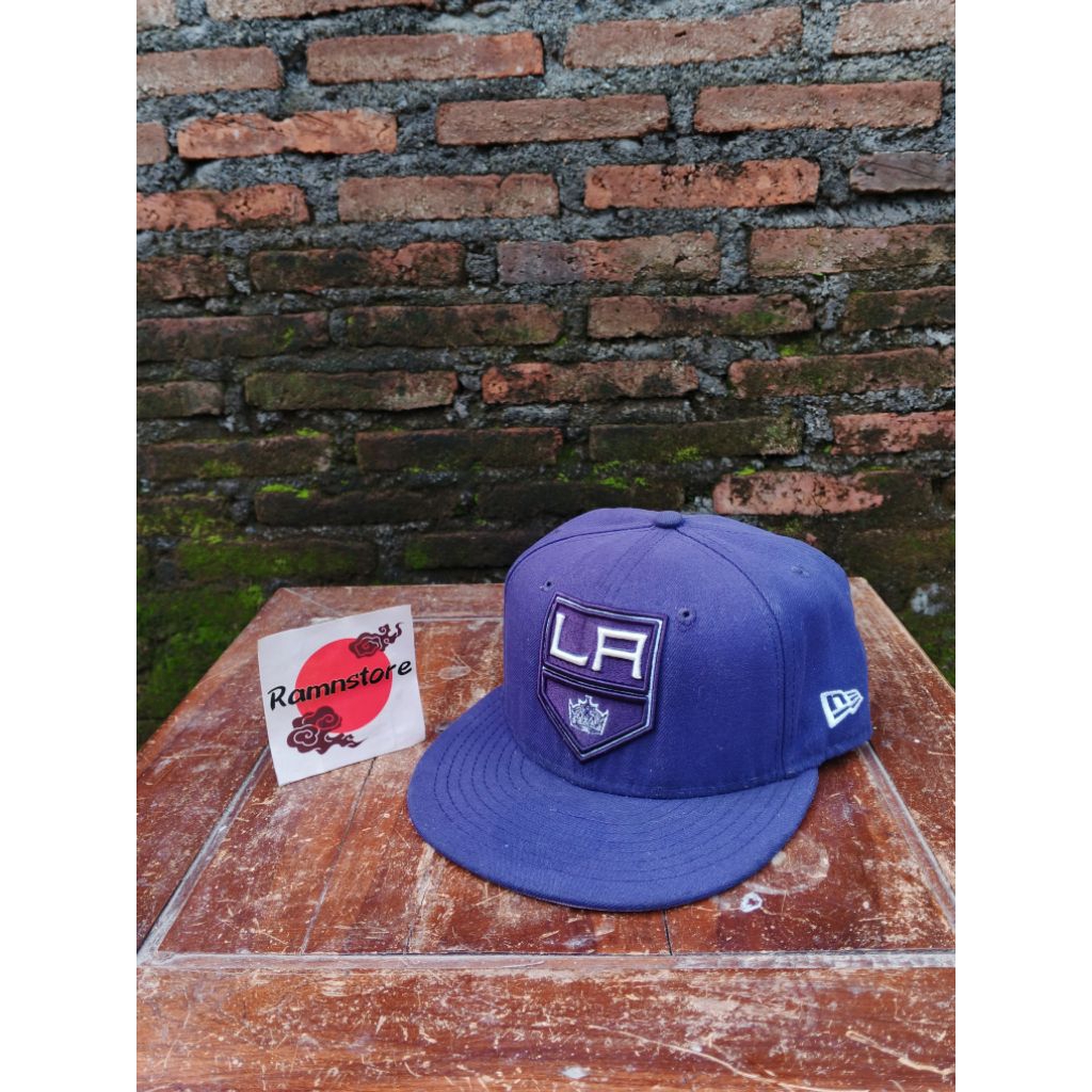 topi new era 7 1/4 x nhl la kings