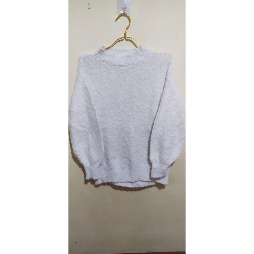 sweater bulu wanita
