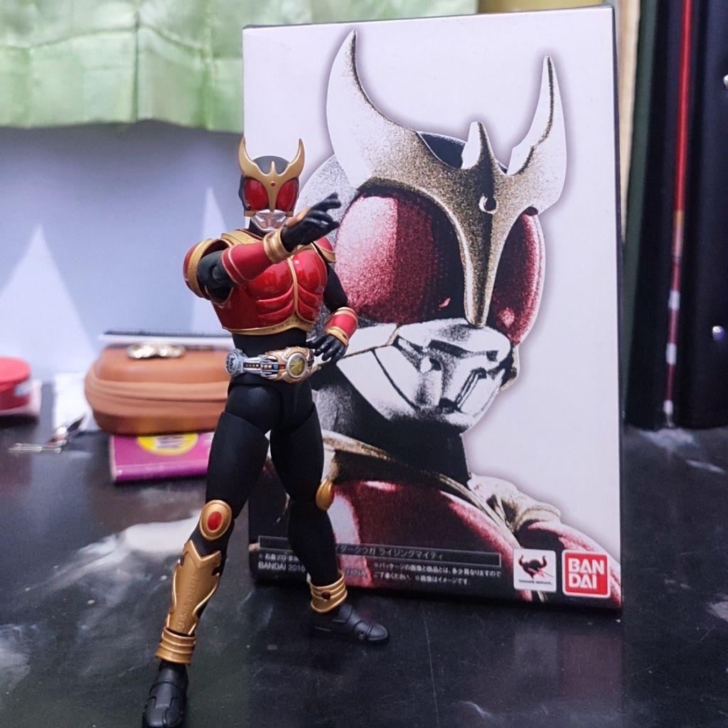 Shf SS Kuuga Rising Mighty Form