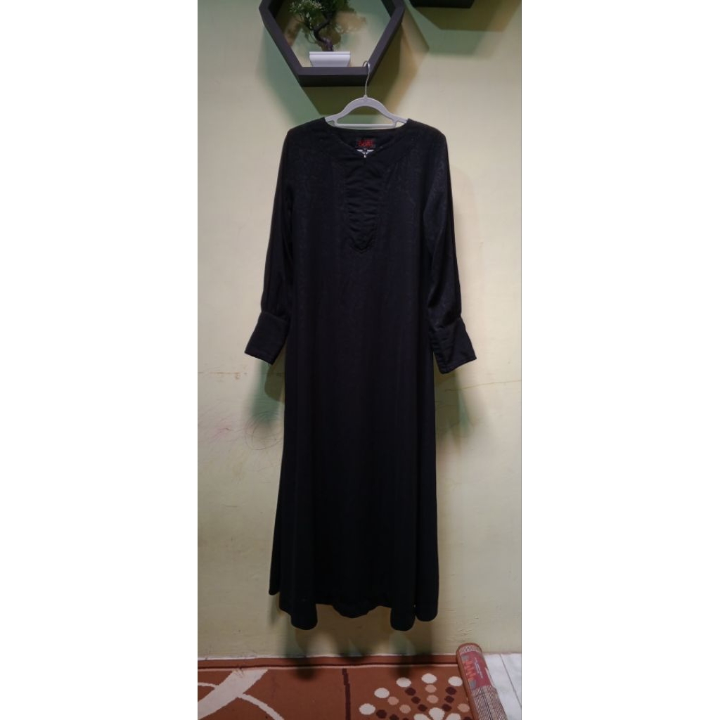 abaya embos jetblack arabian