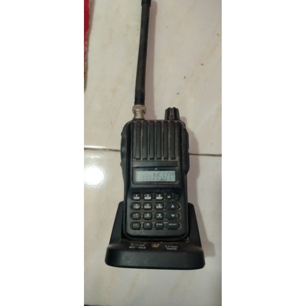 HT ICOM IC-V80 VHF Made in Japan