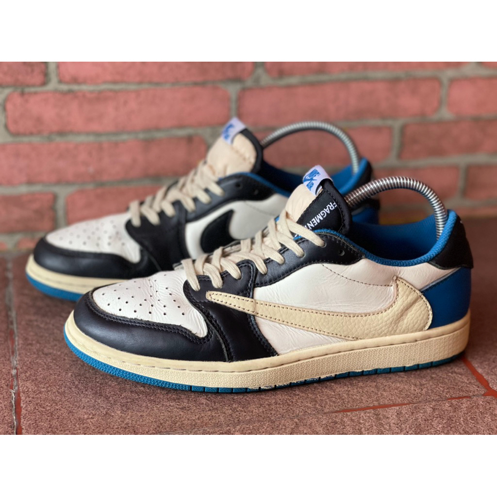 A.J 1 Low Travis Scott Fragment